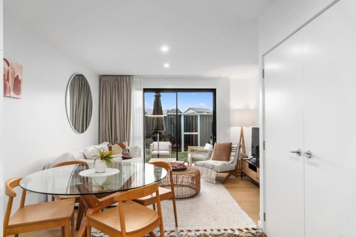 Wanaka Riverside Townhouse Retreat Albert Town Buitenkant foto