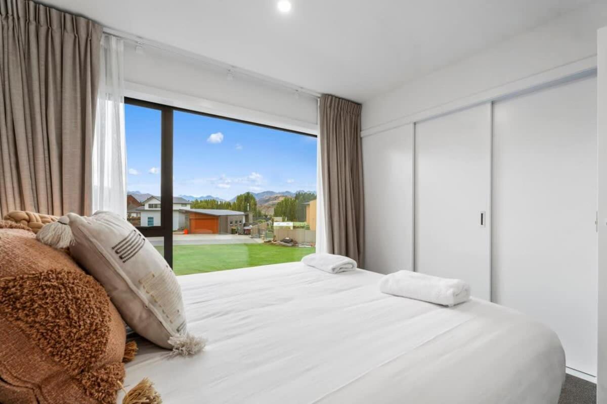 Wanaka Riverside Townhouse Retreat Albert Town Buitenkant foto