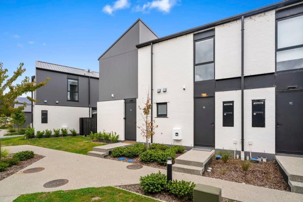 Wanaka Riverside Townhouse Retreat Albert Town Buitenkant foto