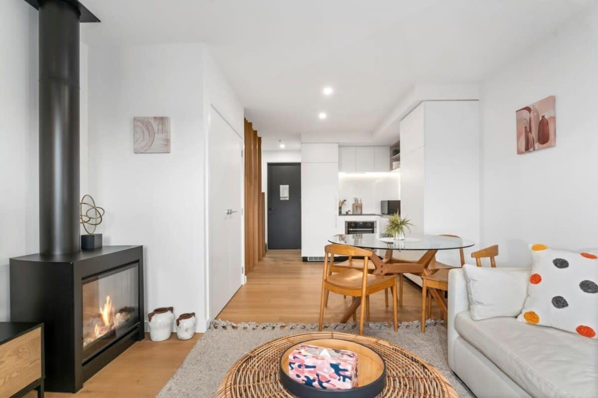 Wanaka Riverside Townhouse Retreat Albert Town Buitenkant foto