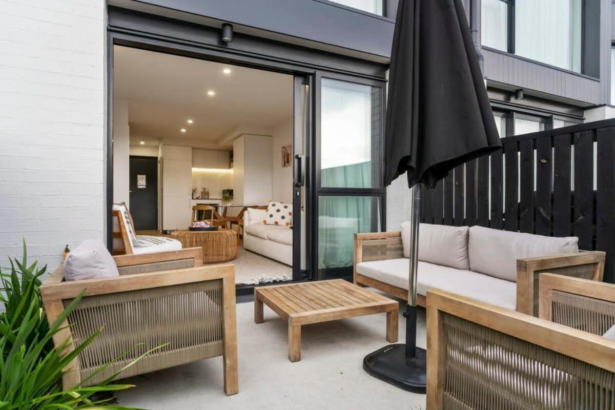 Wanaka Riverside Townhouse Retreat Albert Town Buitenkant foto